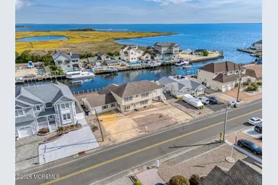 1136 Laurel Blvd Boulevard, Lanoka Harbor, NJ 08734 - Photo 9