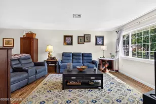 627 Huntington Dr, Lakewood, NJ 08701 - Photo 3