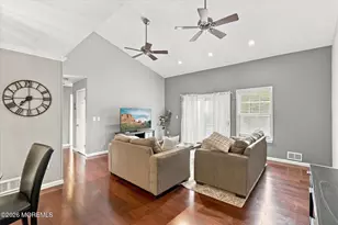 20 Gait Ct, Tinton Falls, NJ 07753 - Photo 5
