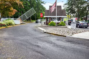 102 Edinburgh Ln, Lakewood, NJ 08701 - Photo 21
