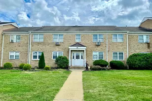35 Manchester Ct, Freehold, NJ 07728 - Photo 1