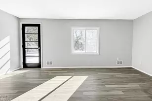33 Green Twig Dr, Toms River Township, NJ 08753 - Photo 5