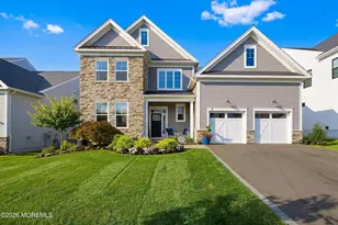 8 Ashlynn Ct, Manalapan Township, NJ 07726 - Photo 3