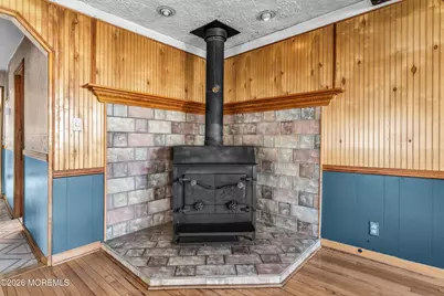 252 Port Monmouth Road, Middletown, NJ 07748 - Photo 5