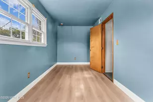 252 Port Monmouth Rd, Middletown, NJ 07748 - Photo 17