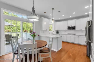 27 Bristol Rd, Manalapan Township, NJ 07726 - Photo 7