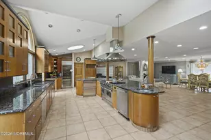 11 Lake Ontario Ln, Morganville, NJ 07751 - Photo 9