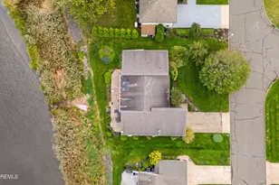 7 Leeward Ct, Oceanport, NJ 07757 - Photo 29