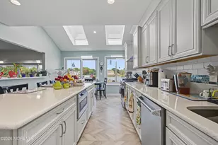 7 Leeward Ct, Oceanport, NJ 07757 - Photo 9