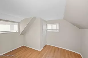 9 Nimitz Pl, Sayreville, NJ 08872 - Photo 17