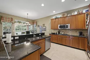 13 Caufield Ct, Freehold, NJ 07728 - Photo 17