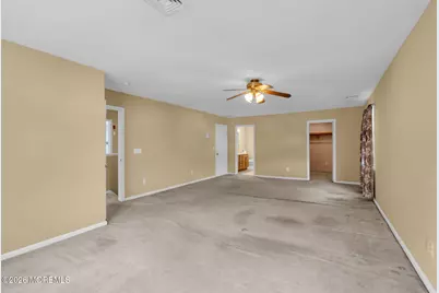 652 Brookside Drive, Belford, NJ 07718 - Photo 17