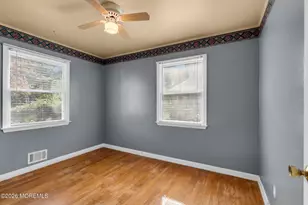 652 Brookside Dr, Belford, NJ 07718 - Photo 31