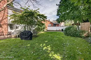 22 Oldfield Pl, Red Bank, NJ 07701 - Photo 7