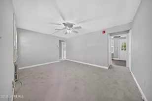 22 Oldfield Pl, Red Bank, NJ 07701 - Photo 19