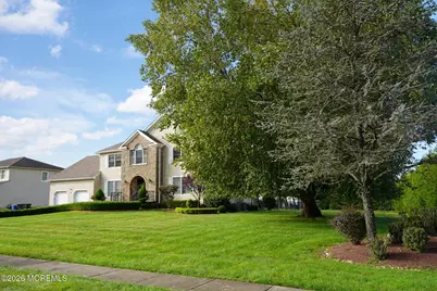 17 Locksley Lane, Manalapan Township, NJ 07726 - Photo 5