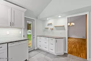 23 Barbara Ln, Oakhurst, NJ 07755 - Photo 15