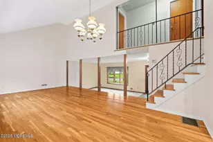 23 Barbara Ln, Oakhurst, NJ 07755 - Photo 9