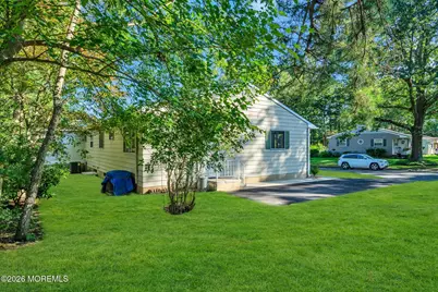 4 B Delaware Way #B, Whiting, NJ 08759 - Photo 17