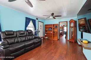 32 Sunset Pl, Middletown, NJ 07748 - Photo 7