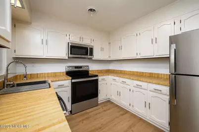 37 Cambridge Circle #B, Manchester Township, NJ 08759 - Photo 3