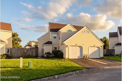 15 Hawthorne Court, Freehold, NJ 07728 - Photo 1