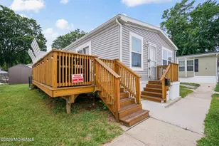 2 Justin Ct, Hazlet Township, NJ 07730 - Photo 3