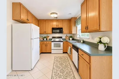 120C Ironwood Plaza, Monroe Township, NJ 08831 - Photo 11