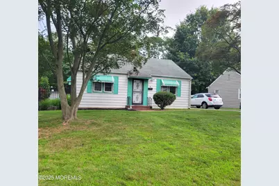 9 Holmes Terrace, Freehold, NJ 07728 - Photo 3