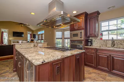 6 Christopher Lane, Hazlet Township, NJ 07730 - Photo 7