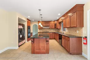 33 Heath Ave, Oakhurst, NJ 07755 - Photo 11