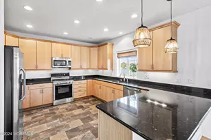 105 Horseneck Point Rd, Oceanport, NJ 07757 - Photo 9
