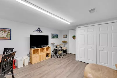 148 Setter Place, Freehold, NJ 07728 - Photo 23