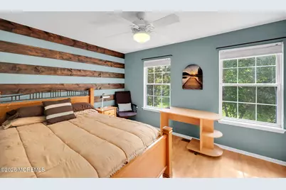 148 Setter Place, Freehold, NJ 07728 - Photo 17