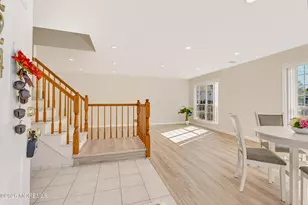 224 Franklin Pl, Morganville, NJ 07751 - Photo 7
