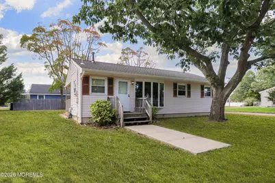560 Bradley Boulevard, Toms River Township, NJ 08753 - Photo 3