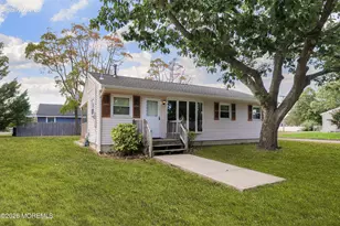 560 Bradley Blvd, Toms River Township, NJ 08753 - Photo 3