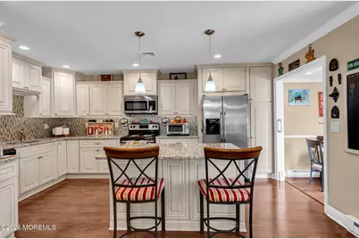 58 Largo San Nicola #D, Freehold, NJ 07728 - Photo 7