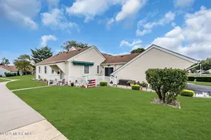 58 Largo San Nicola, Freehold, NJ 07728 - Photo 3