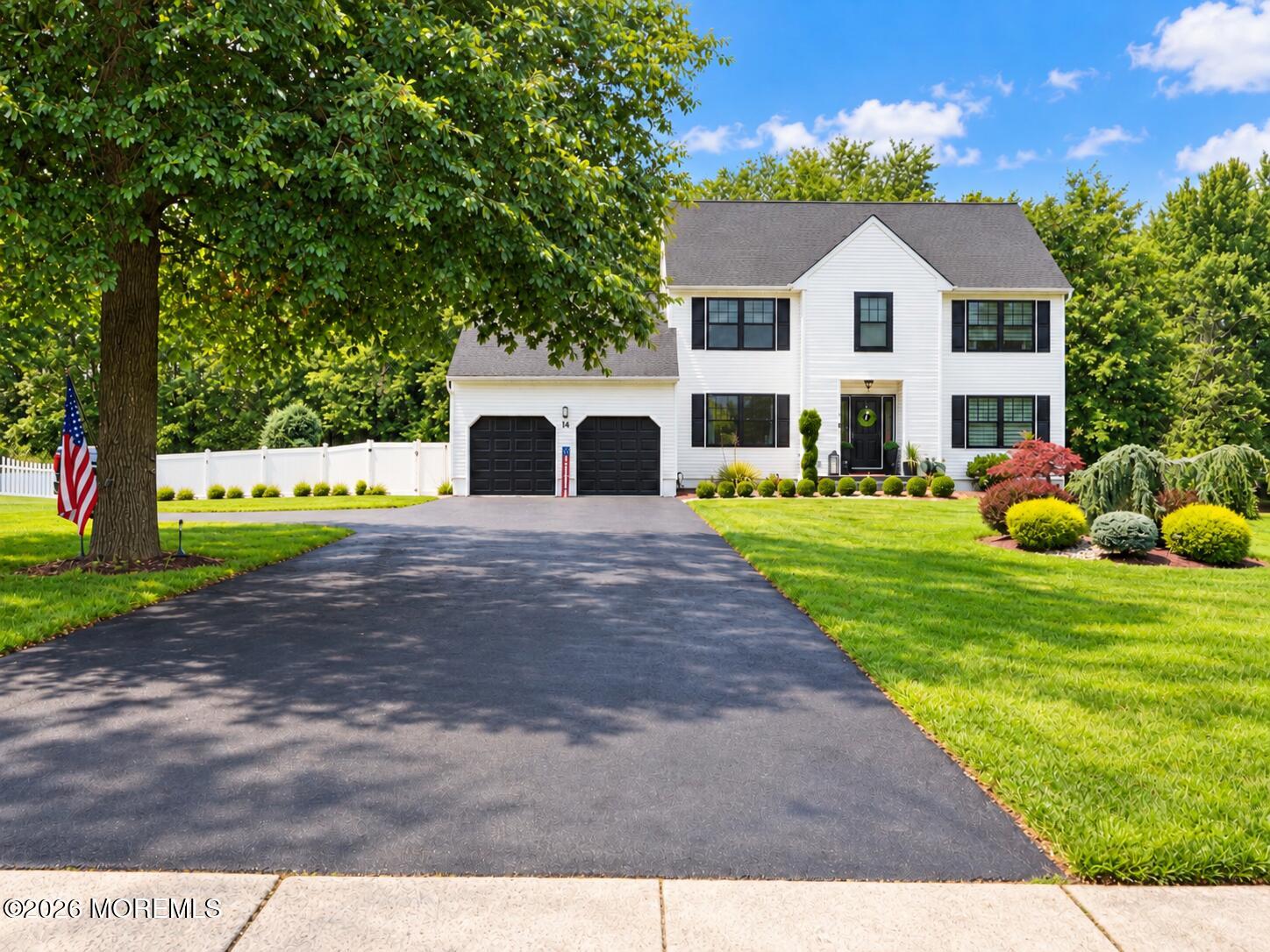 14 Taylors Mills Rd, Manalapan Township, NJ 07726 - MLS 22631744 ...