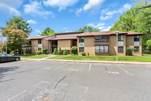 30 Meadow Green Cir, Manalapan Township, NJ 07726 - Photo 21