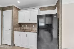 47 Kingfisher Way, Whiting, NJ 08759 - Photo 7
