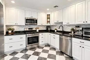 224 Garden Rd, Shrewsbury, NJ 07702 - Photo 7