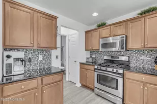28 Raritan Reach Rd, South Amboy, NJ 08879 - Photo 17