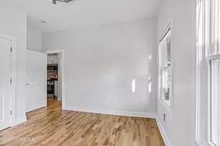 170 Seaman St, Middlesex, NJ 08904 - Photo 7