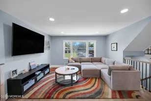 20 Pinckney Rd, Red Bank, NJ 07701 - Photo 11