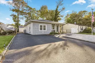 709 Nautilus Blvd, Forked River, NJ 08731 - Photo 5
