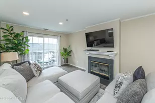 102 Village Dr, Morristown, NJ 07960 - Photo 5