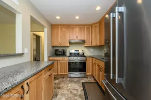 804 Violet Ln, Jackson, NJ 08527 - Photo 11
