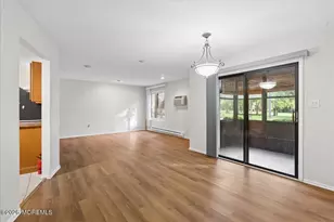 127 Amberly Dr, Manalapan Township, NJ 07726 - Photo 5